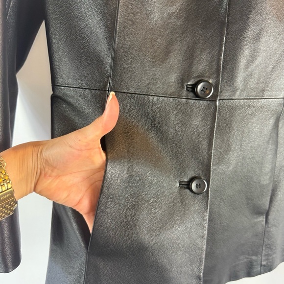 CLIO 100% Leather Jacket Black
Collared Buttons Pockets Lined Size:8 - Picture 6 of 10